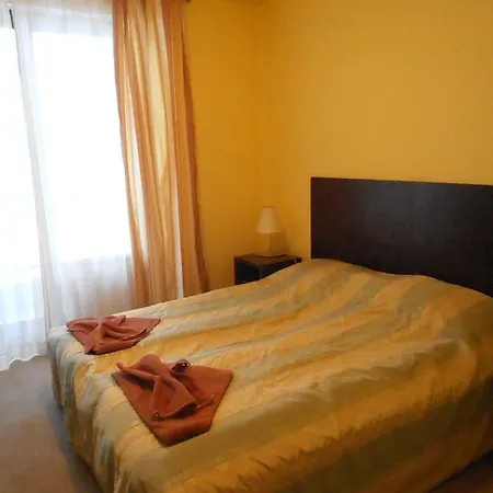Royal House Tmf Apartment